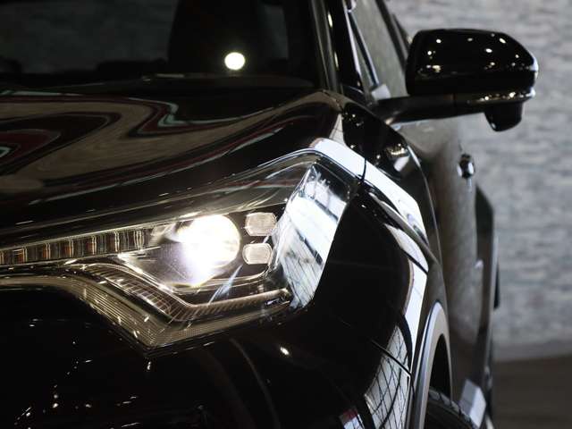 トヨタ Ｃ−ＨＲ ハイブリッド １．８ Ｇ H29年 (関東) 99
