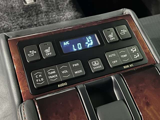 トヨタ クラウンマジェスタ　ハイブリッド ３．５ Ｆバージョン H29年 (関東) 99