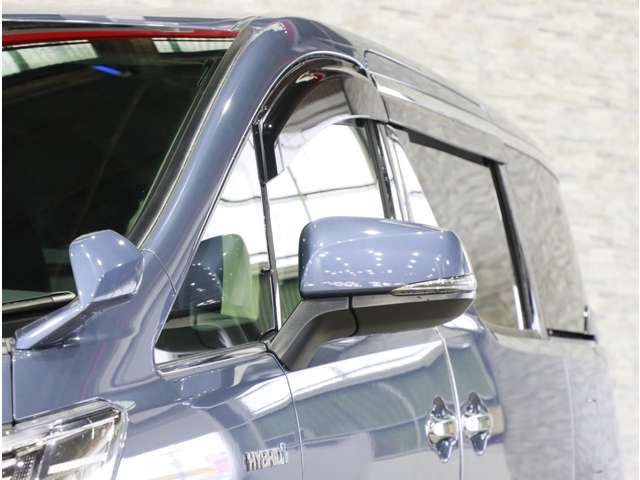トヨタ ヴェルファイア　ハイブリッド ハイブリッド ２．５ ＺＲ Ｅ－ＦＯＵＲ ４ＷＤ H29年 (関東) 99