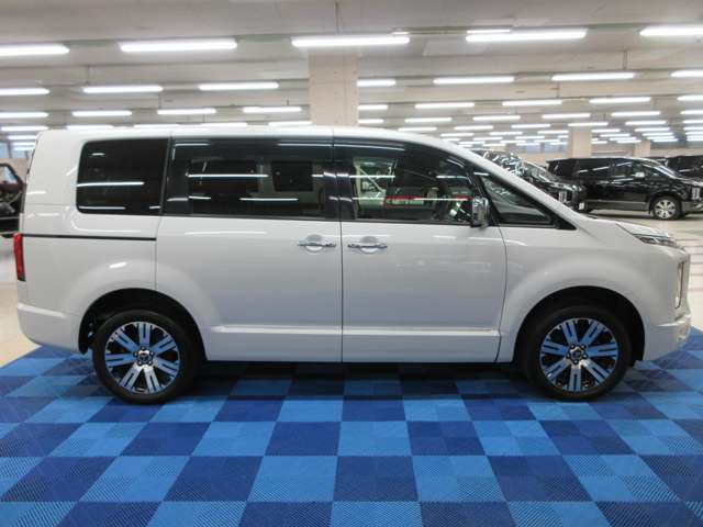 三菱 デリカ　Ｄ：５ ２．２ Ｐ ディーゼルターボ ４ＷＤ R3年 (関東) 99
