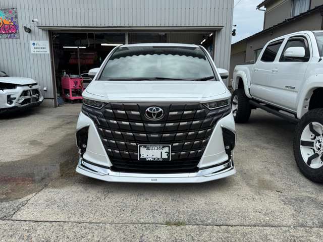 トヨタ アルファード　ハイブリッド ハイブリッド ２．５ Ｚ Ｅ－ＦＯＵＲ ４ＷＤ R7年 () 99