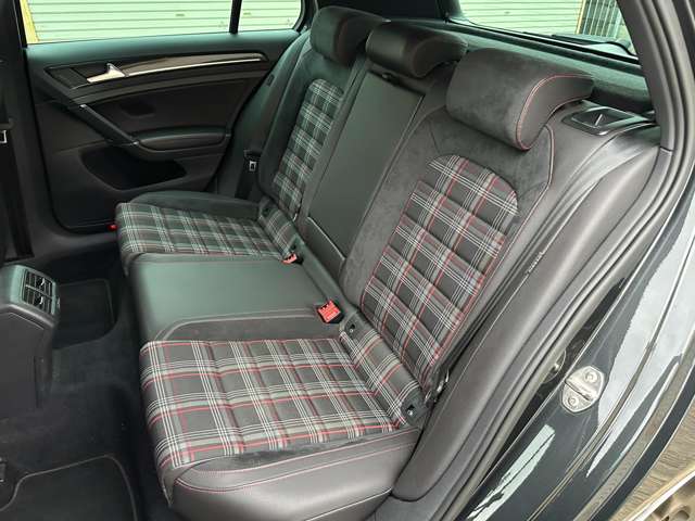 フォルクスワーゲン ゴルフ ＧＴＩ H26年 (近畿) 99