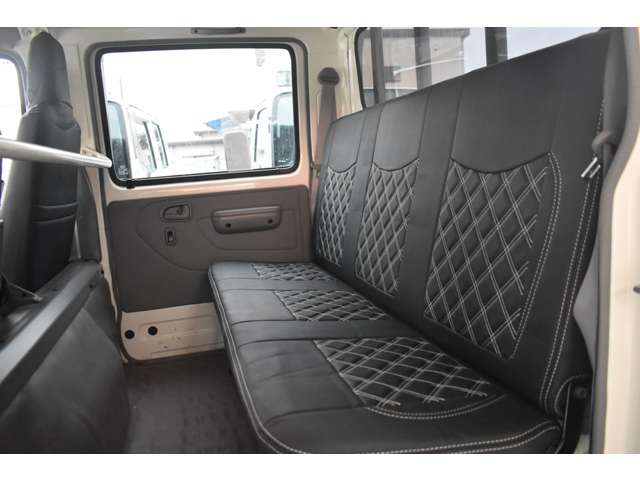日野自動車 デュトロ ４．０ＤＴ ダブルキャブ 全低床 R1年 (近畿) 99