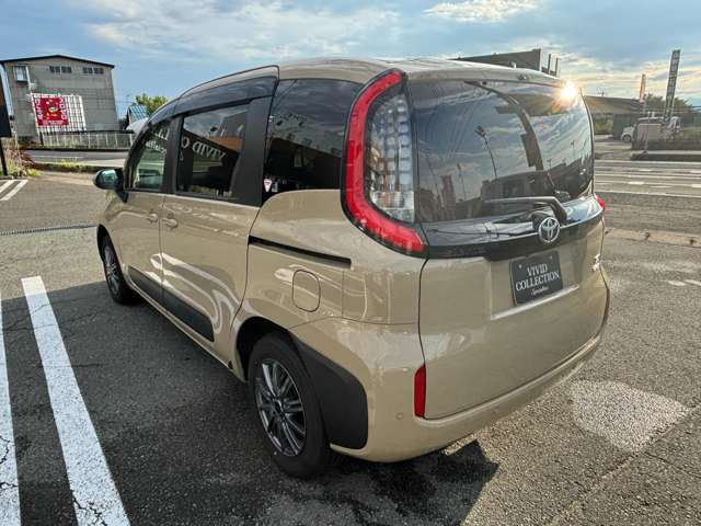 トヨタ シエンタ　ハイブリッド ハイブリッド １．５ Ｚ Ｅ－ＦＯＵＲ ４ＷＤ R5年 (東北) 99