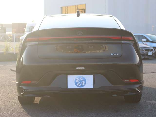 トヨタ プリウス ２．０ Ｚ Ｅ－ＦＯＵＲ ４ＷＤ R5年 (近畿) 99