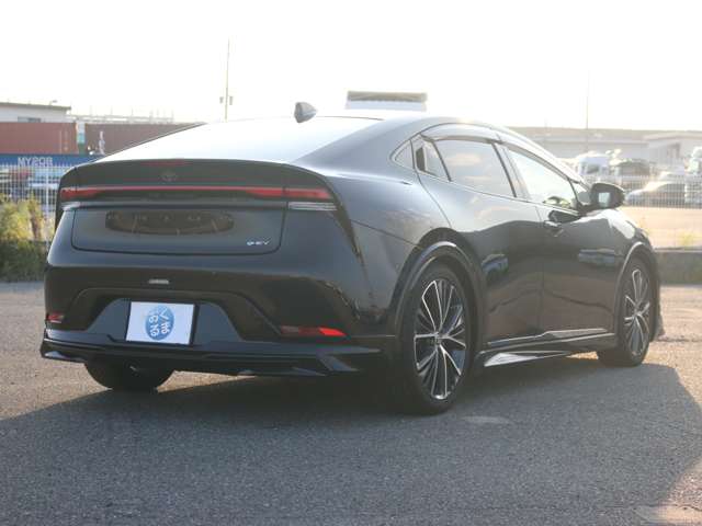 トヨタ プリウス ２．０ Ｚ Ｅ－ＦＯＵＲ ４ＷＤ R5年 (近畿) 99