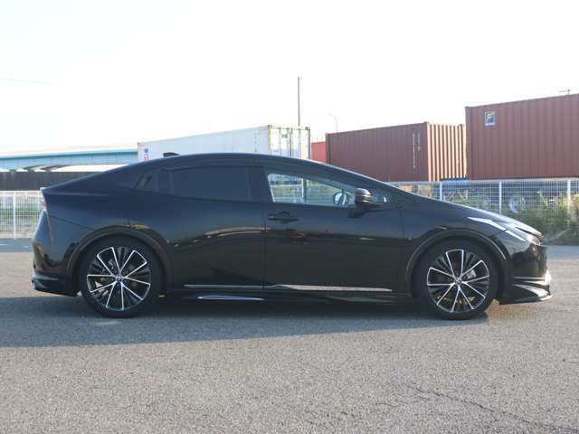 トヨタ プリウス ２．０ Ｚ Ｅ－ＦＯＵＲ ４ＷＤ R5年 (近畿) 99