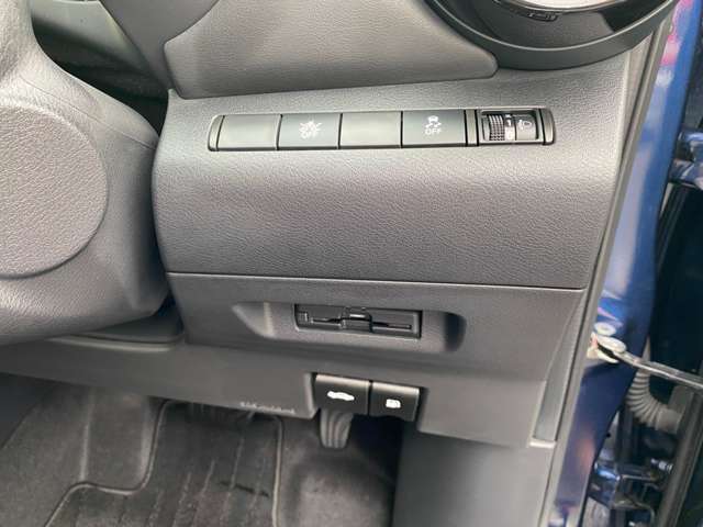 日産 キックス １．２ Ｘ （Ｅ－ＰＯＷＥＲ） R4年 () 99