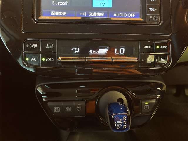 トヨタ プリウス １．８ Ｓ R2年 () 99