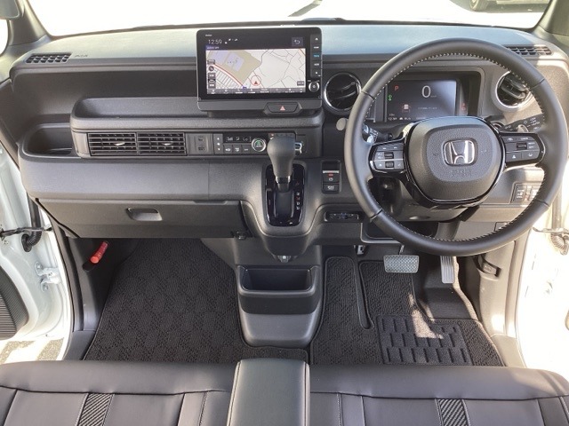 ホンダ Ｎ　ＢＯＸ カスタム ６６０ ターボ コーディネートスタイル ２トーン R8年 (近畿) 99