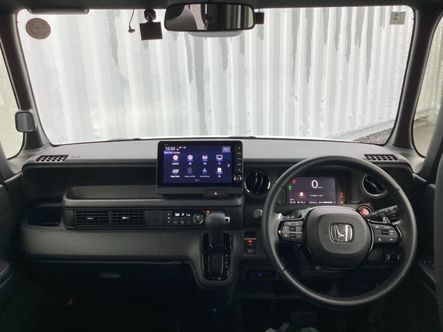 ホンダ Ｎ　ＢＯＸ カスタム ６６０ ターボ ブラック スタイル R8年 () 99