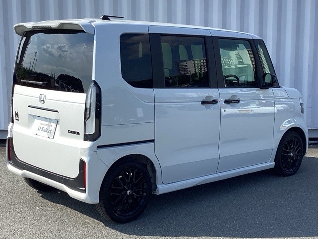 ホンダ Ｎ　ＢＯＸ カスタム ６６０ ターボ ブラック スタイル R8年 () 99
