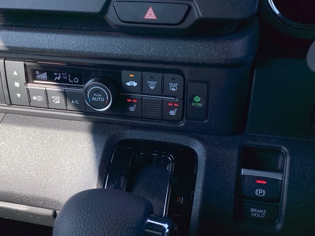 ホンダ Ｎ　ＢＯＸ カスタム ６６０ ターボ ブラック スタイル R8年 () 99