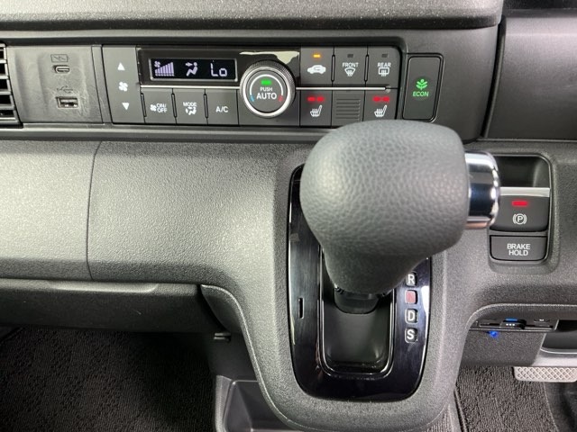 ホンダ Ｎ　ＢＯＸ カスタム ６６０ ターボ R5年 (近畿) 99