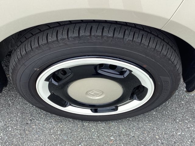ホンダ Ｎ　ＢＯＸ ６６０ ファッションスタイル ２トーン R7年 (近畿) 99