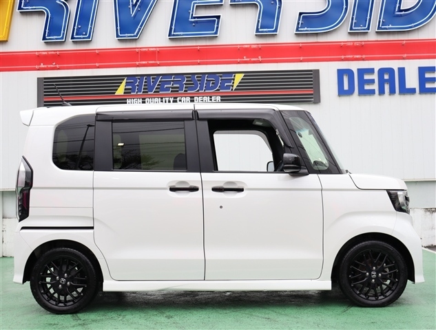 ホンダ Ｎ　ＢＯＸ カスタム ６６０ Ｌ ターボ スタイルプラス ブラック R5年 () 99