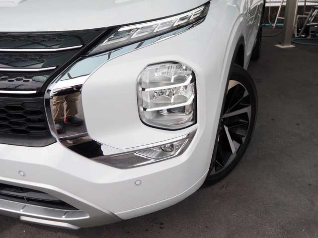 三菱 アウトランダーＰＨＥＶ ＰＨＥＶ ２．４ Ｐ ４ＷＤ R4年 () 99