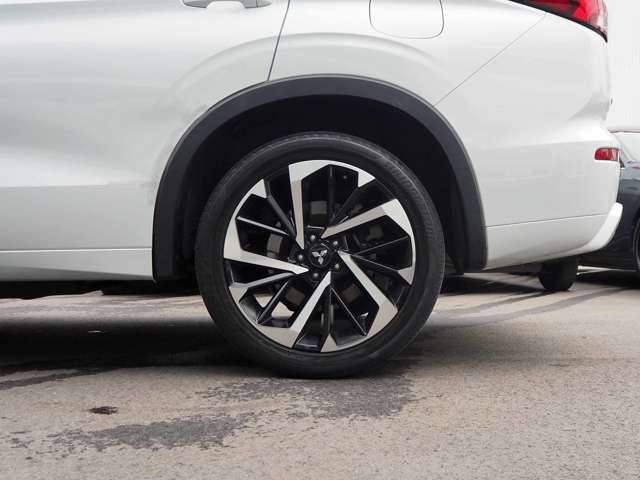 三菱 アウトランダーＰＨＥＶ ＰＨＥＶ ２．４ Ｐ ４ＷＤ R4年 () 99