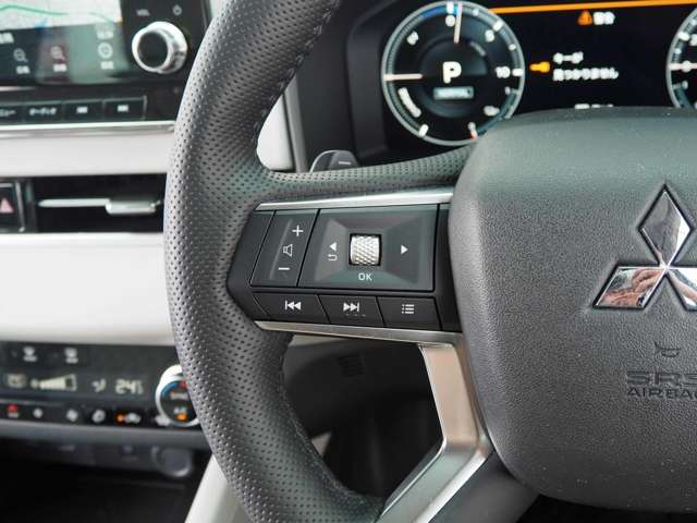 三菱 アウトランダーＰＨＥＶ ＰＨＥＶ ２．４ Ｐ ４ＷＤ R4年 () 99