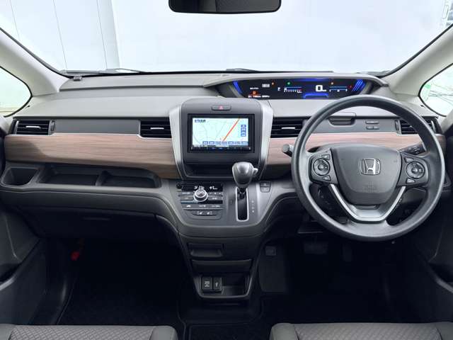 ホンダ フリード １．５ Ｇ R5年 () 99