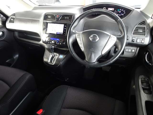 日産 セレナ ２．０ ハイウェイスター Ｖセレクション H23年 (関東) 99