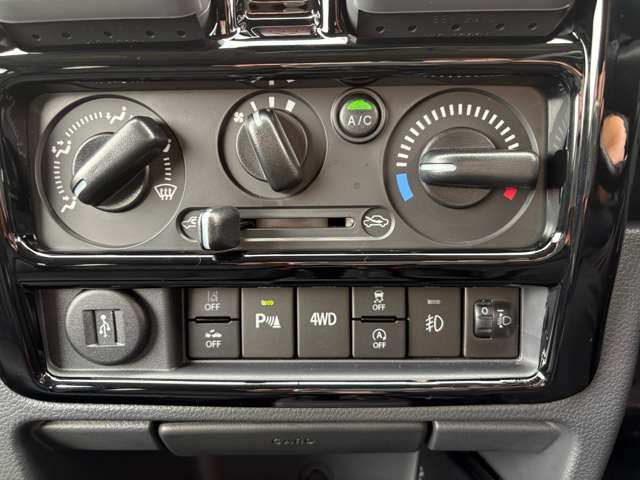 スズキ キャリイトラック ６６０ スーパーキャリイ Ｘリミテッド ３方開 ４ＷＤ R7年 (関東) 99
