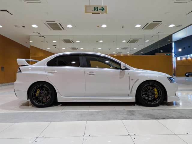 三菱 ランサー ２．０ ＧＳＲ Ｘ ４ＷＤ H22年 (関東) 99