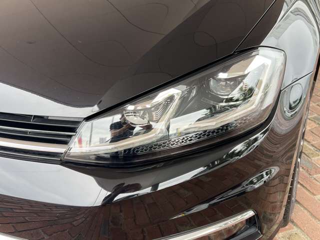 フォルクスワーゲン ゴルフ ＴＳＩ　ハイライン　テックエディション R1年 () 99