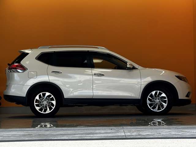 日産 エクストレイル ２．０ ２０ＸＴＴ エマージェンシーブレーキパッケージ ２列車 ４ＷＤ H29年 (甲信越・北陸) 99