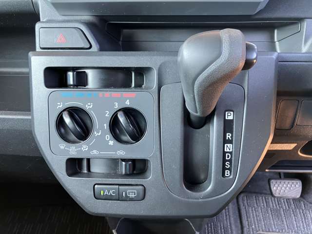 ダイハツ ウェイク ６６０ Ｄ H27年 (甲信越・北陸) 99