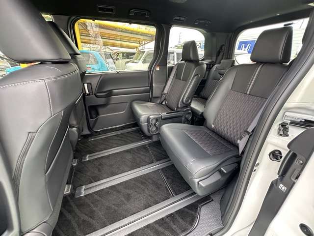 トヨタ ノア ２．０ Ｓ－Ｚ R7年 () 99