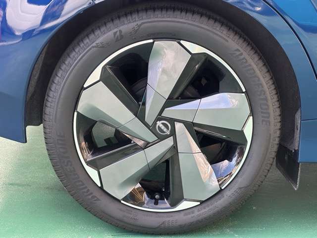 日産 ノートオーラ １．２ Ｇ レザーエディション R6年 () 99