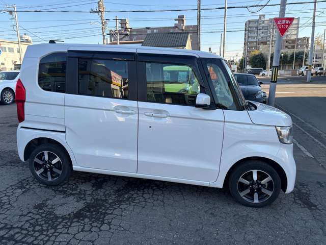 ホンダ Ｎ　ＢＯＸ ６６０ ＥＸ ターボ ４ＷＤ R4年 (北海道) 99