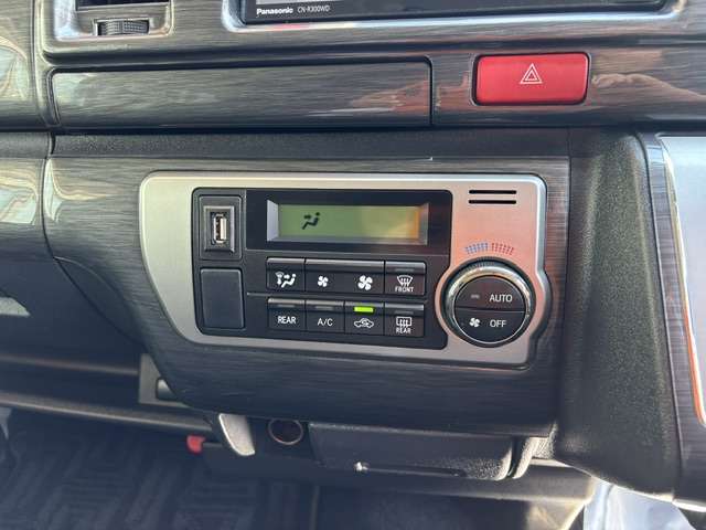トヨタ ハイエースバン ３．０ スーパーＧＬ ロング ディーゼルターボ H26年 () 99