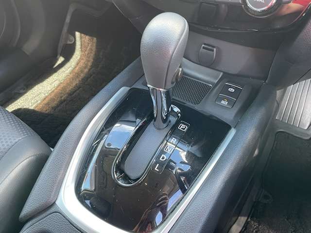 日産 エクストレイル ２．０ ２０ＸＩ ２列車 ４ＷＤ H30年 (九州・沖縄) 99