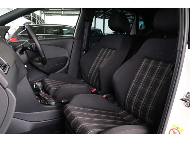 フォルクスワーゲン ポロ ＧＴＩ H25年 (近畿) 99