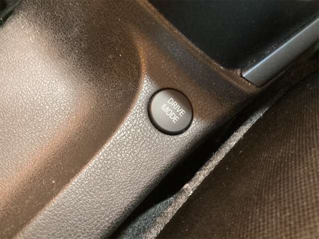 日産 ノート １．２ Ｅ－ＰＯＷＥＲ Ｘ H29年 (近畿) 99