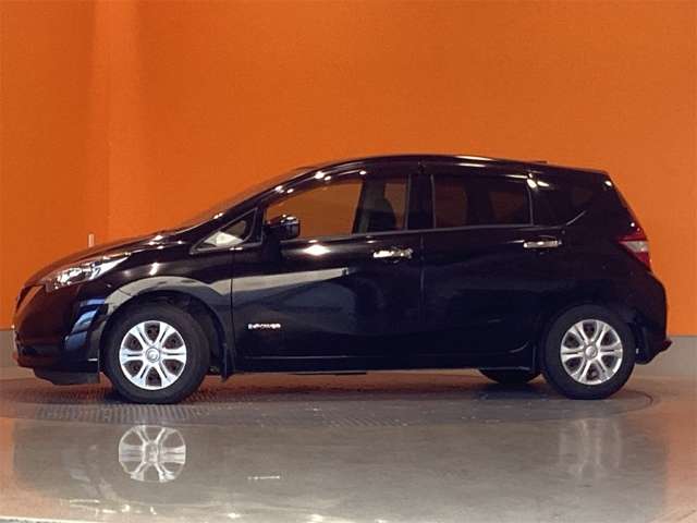 日産 ノート １．２ Ｅ－ＰＯＷＥＲ Ｘ H29年 (近畿) 99