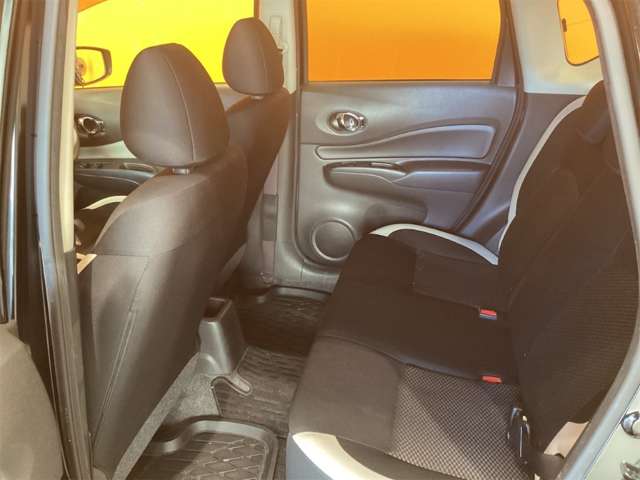 日産 ノート １．２ Ｅ－ＰＯＷＥＲ Ｘ H29年 (近畿) 99