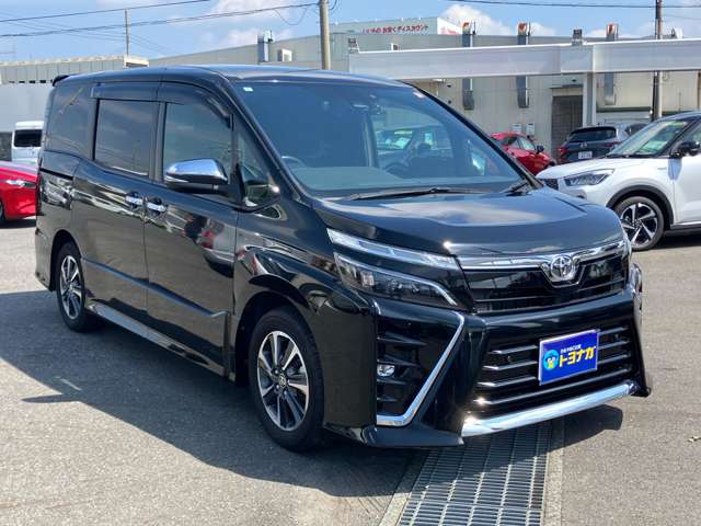 トヨタ ヴォクシー ２．０ ＺＳ 煌ＩＩ R2年 () 99