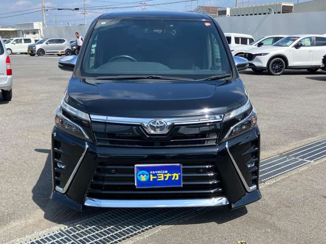 トヨタ ヴォクシー ２．０ ＺＳ 煌ＩＩ R2年 () 99
