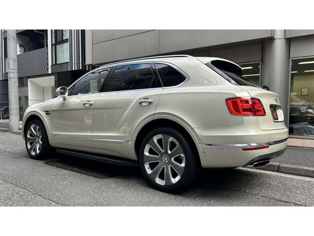 ベントレー ベンテイガ ６．０ ４ＷＤ R1年 (関東) 99