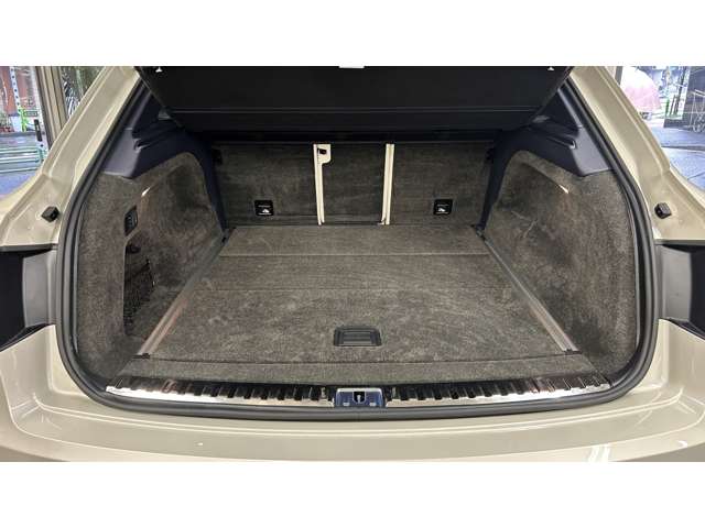 ベントレー ベンテイガ ６．０ ４ＷＤ R1年 (関東) 99