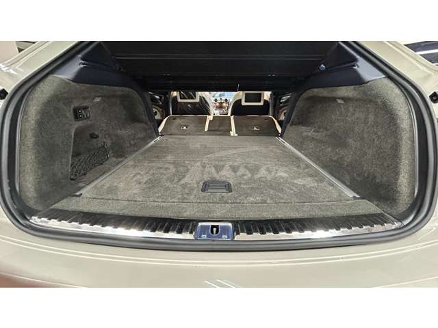 ベントレー ベンテイガ ６．０ ４ＷＤ R1年 (関東) 99