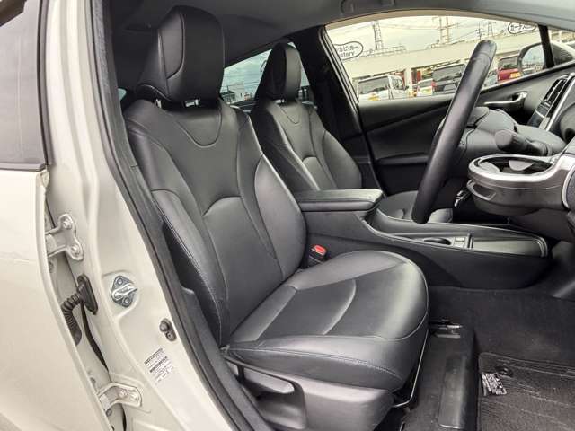 トヨタ プリウス １．８ Ｓ ツーリングセレクション R1年 (東北) 99