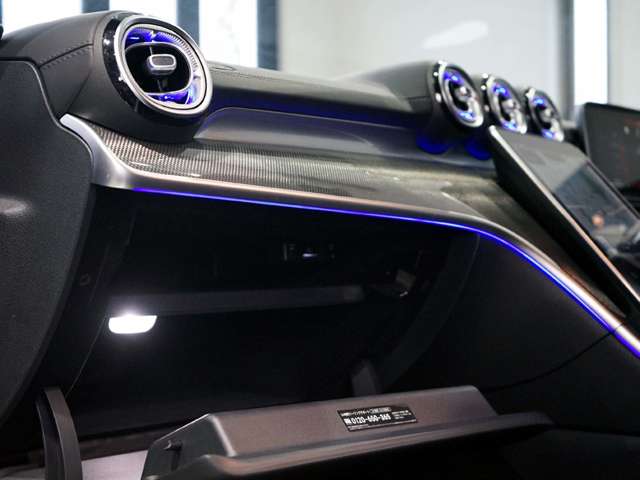 メルセデスベンツ Ｃクラス Ｃ２２０Ｄ アバンギャルド ＡＭＧラインパッケージ（ＩＳＧ搭載モデル）ディーゼルターボ ＭＰ２０２３０１ R4年 () 99