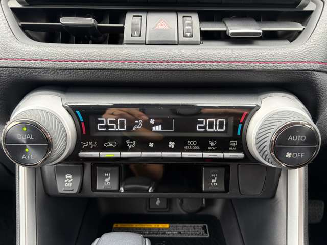トヨタ ＲＡＶ４　ＰＨＶ ２．５ Ｇ Ｅ－ＦＯＵＲ ４ＷＤ R3年 (関東) 99