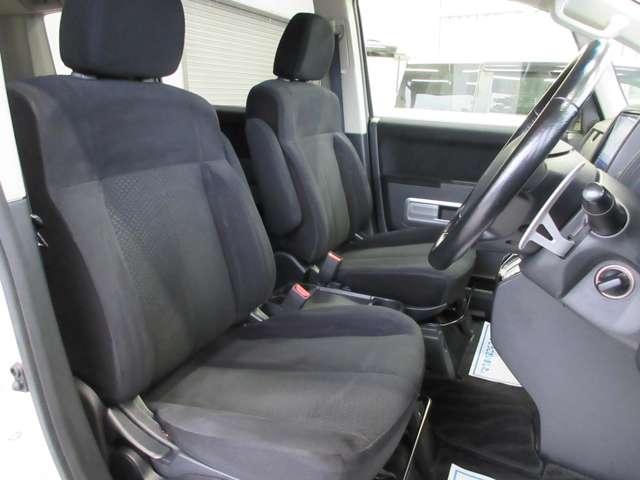 三菱 デリカ　Ｄ：５ ２．２ Ｄ パワーパッケージ ディーゼルターボ ４ＷＤ H29年 (関東) 99