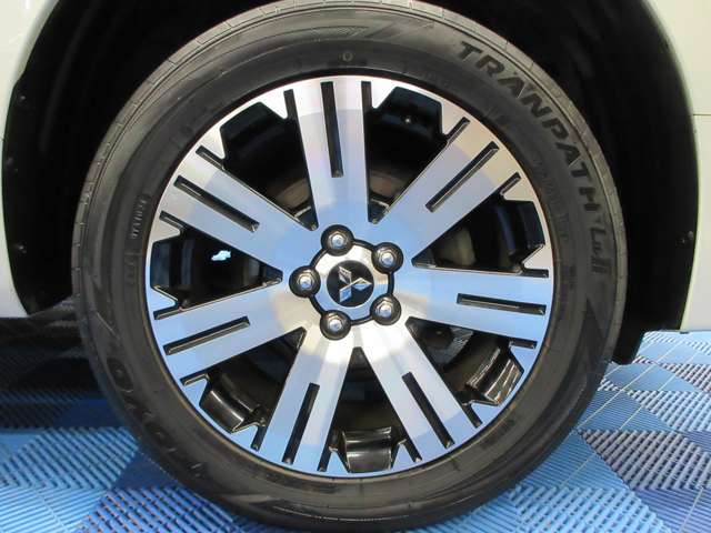 三菱 デリカ　Ｄ：５ ２．２ Ｐ ディーゼルターボ ４ＷＤ R1年 (関東) 99
