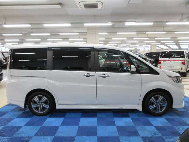 ホンダ ステップワゴン　ハイブリッド ２．０ スパーダ ハイブリッド Ｇ ＥＸ ホンダセンシング ブラックスタイル H30年 (関東) 99